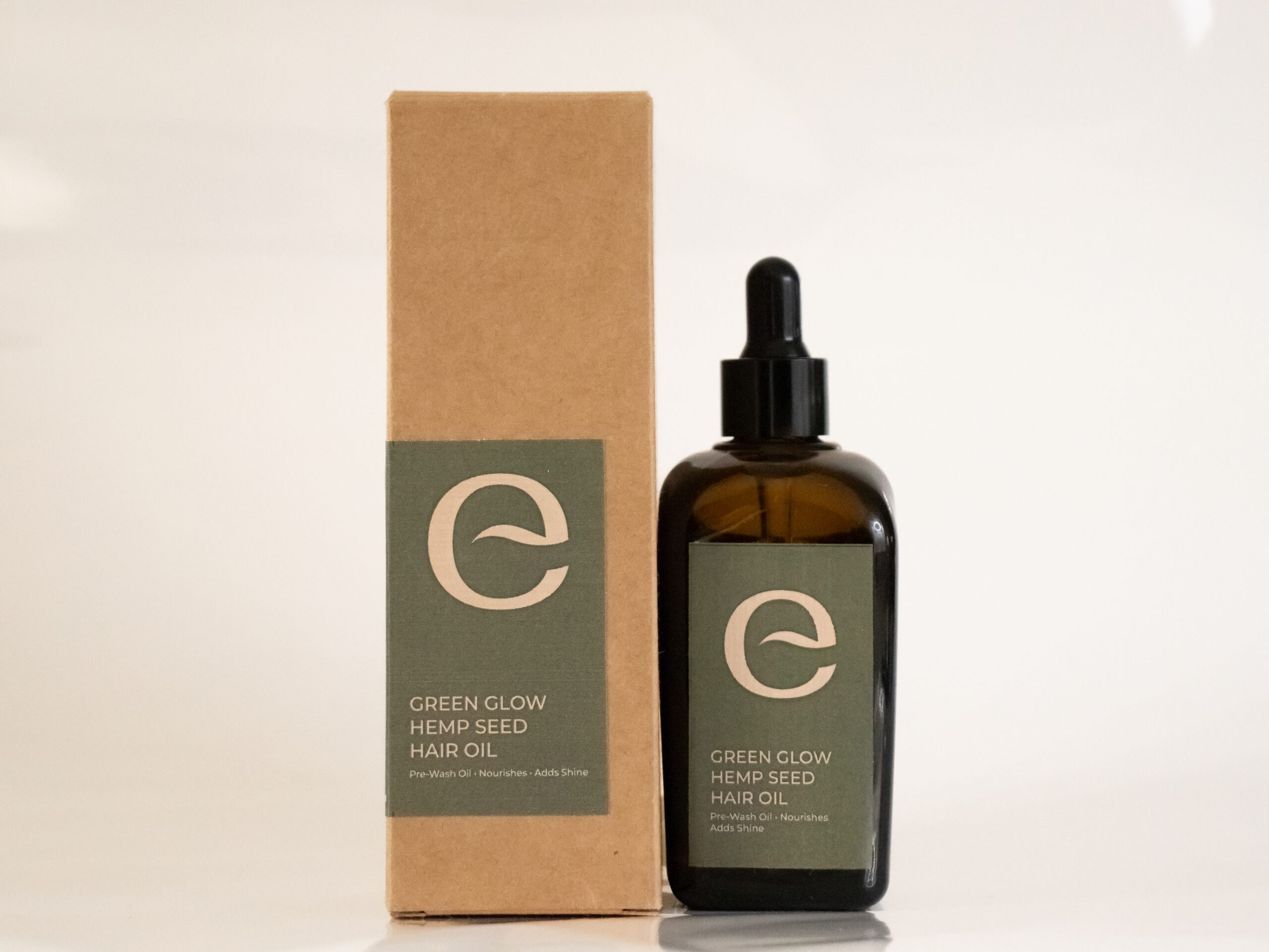 green_glow_hemp_seed_hair_oil_3 Green Glow Hair Oil - Image 1
